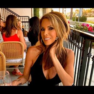 Meet your Posher, Annette